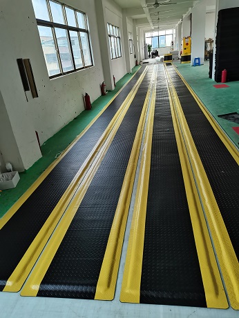 新能源电机组装线缓解疲劳垫 装配车间缓解疲劳垫，电源车间防疲劳垫，油车组装线防疲劳垫