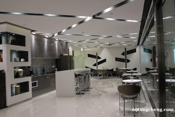 采光通透地段好格局方正小面积办公室服务式办公室 采光通透地段好格局方正小面积办公室服务式办公室