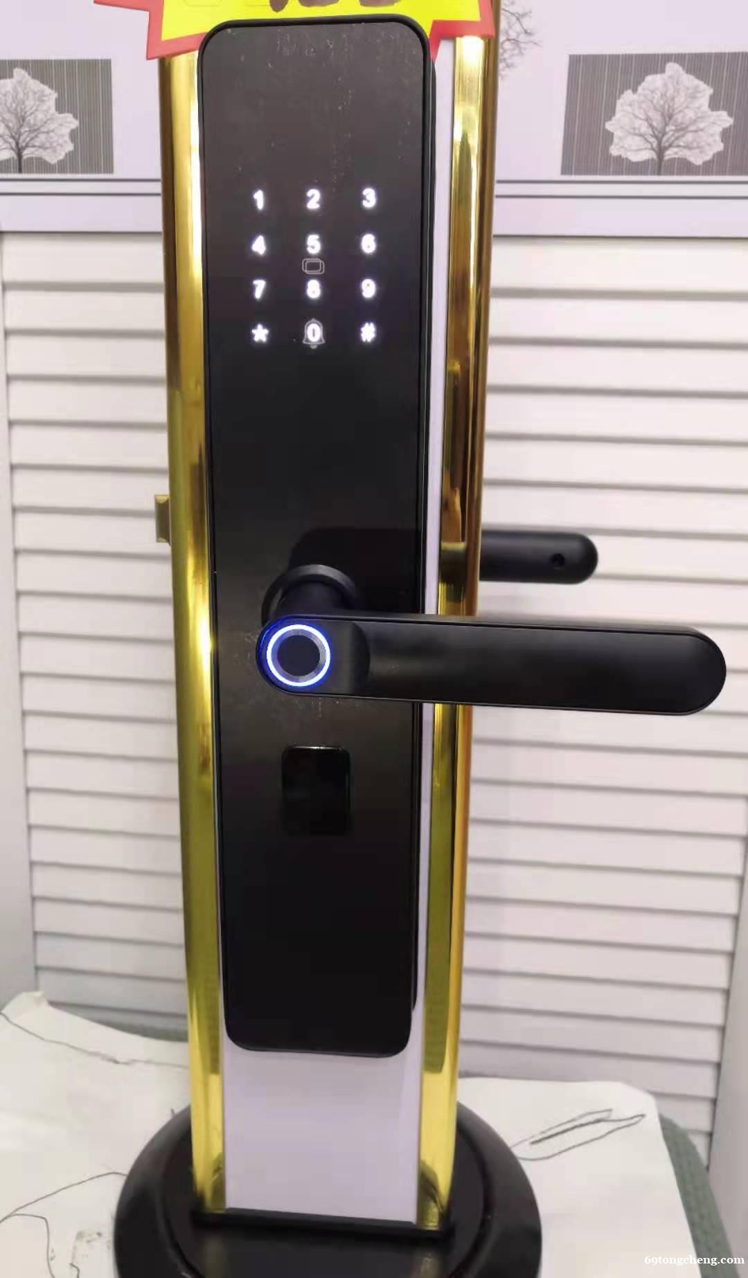 布吉专业汽车开锁换锁公司上门配汽车芯片钥匙 布吉专业汽车开锁换锁公司上门配汽车芯片钥匙