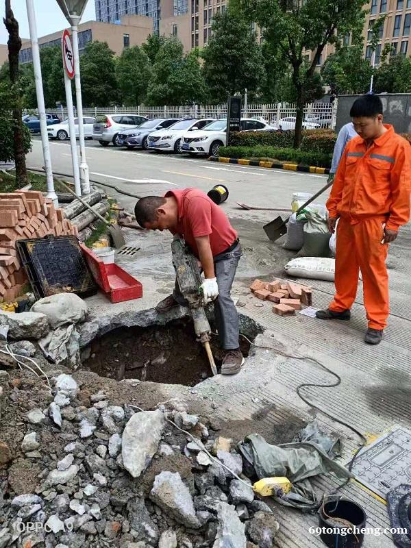 宁波管道疏通工业污水池清理管网查漏认准宁波及时雨环保公司 宁波管道疏通工业污水池清理管网查漏认准宁波及时雨环保公司