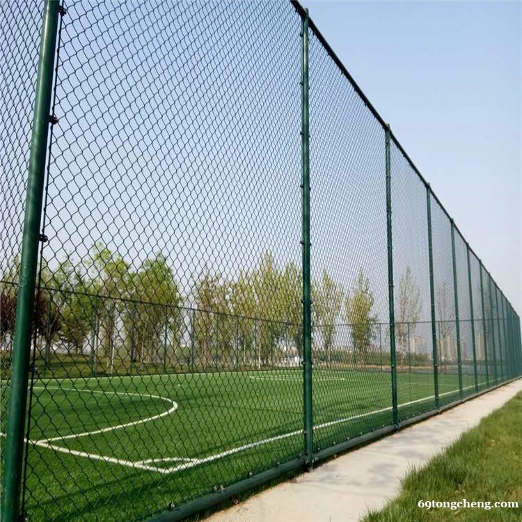 山东 球场围网 体育场围网 足球场围网 实体工厂 山东 球场围网 体育场围网 足球场围网 实体工厂