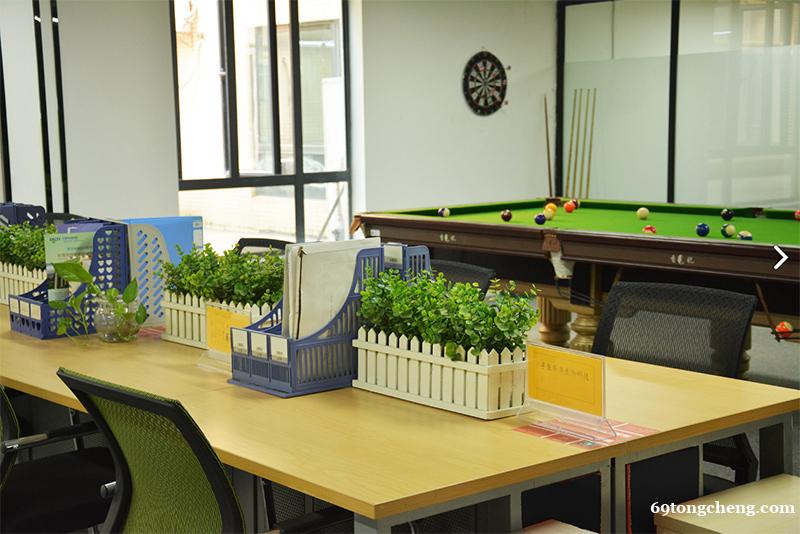 联合办公 广州市白云区联合办公工位出租 免管理费 共享休闲区 联合办公 广州市白云区联合办公工位出租 免管理费 共享休闲区