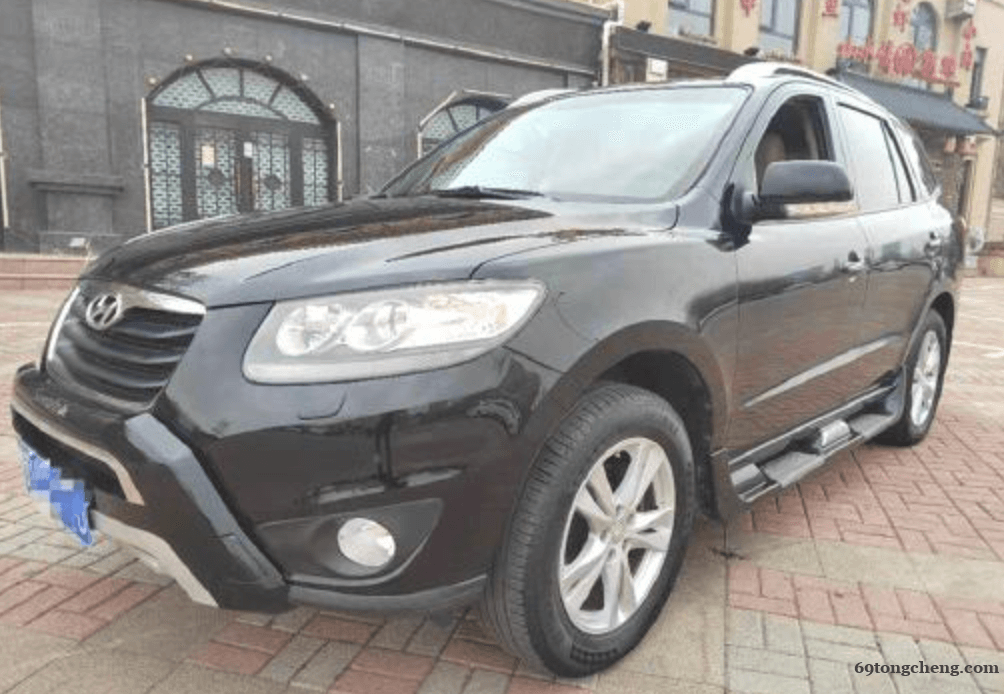 现代 新胜达 2010款 2.4 手自一体7座四驱舒适版 现代 新胜达 2010款 2.4 手自一体7座四驱舒适版