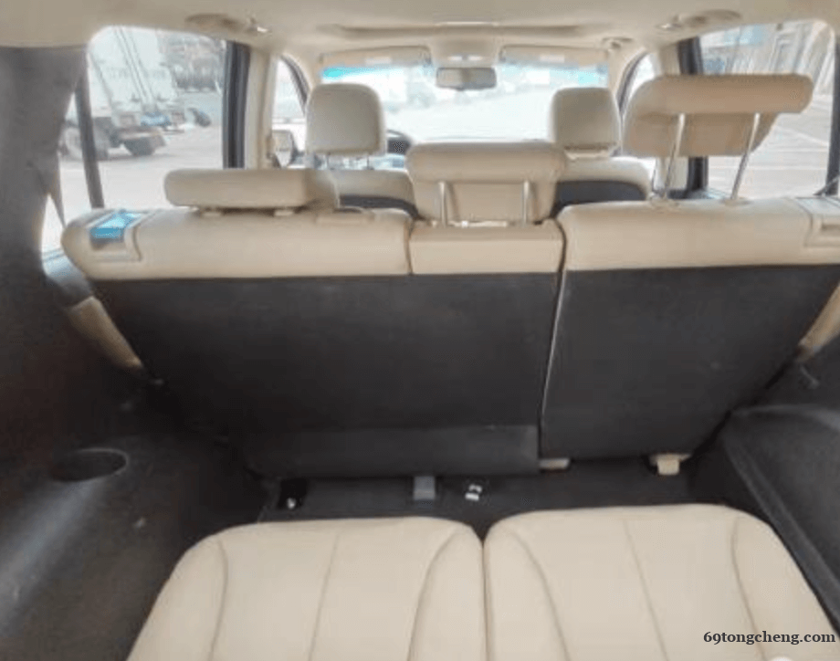 现代 新胜达 2010款 2.4 手自一体7座四驱舒适版 现代 新胜达 2010款 2.4 手自一体7座四驱舒适版