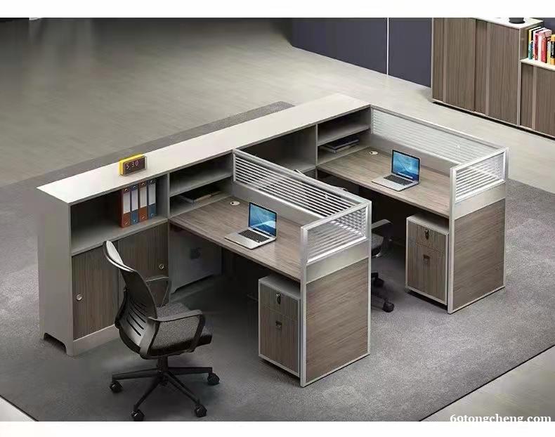 邢台厂家出售职员办公桌4人位组合桌椅公司带屏风工具桌 邢台厂家出售职员办公桌4人位组合桌椅公司带屏风工具桌