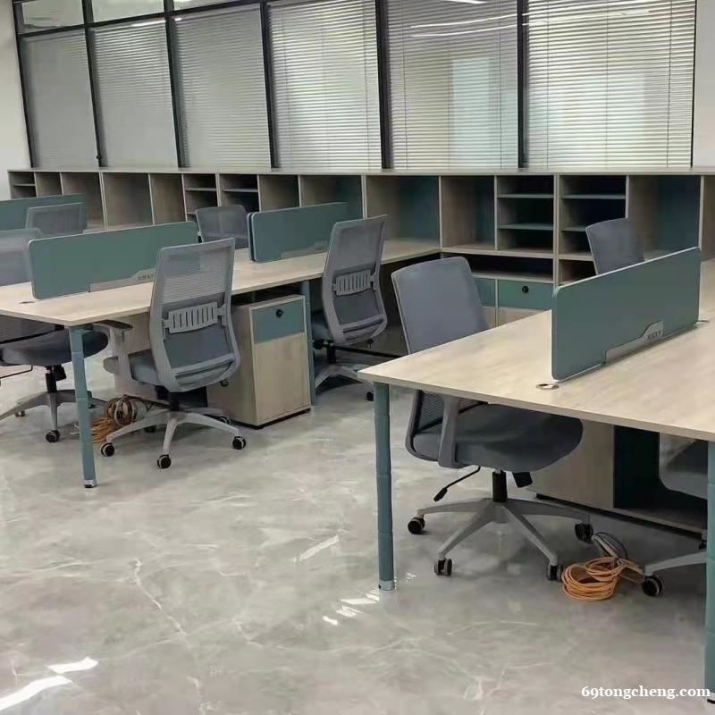 邢台厂家出售职员办公桌4人位组合桌椅公司带屏风工具桌 邢台厂家出售职员办公桌4人位组合桌椅公司带屏风工具桌