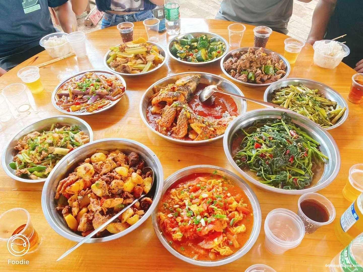 生活就是约好在春日清凉的田园过着简单的农家生活 生活就是约好在春日清凉的田园过着简单的农家生活