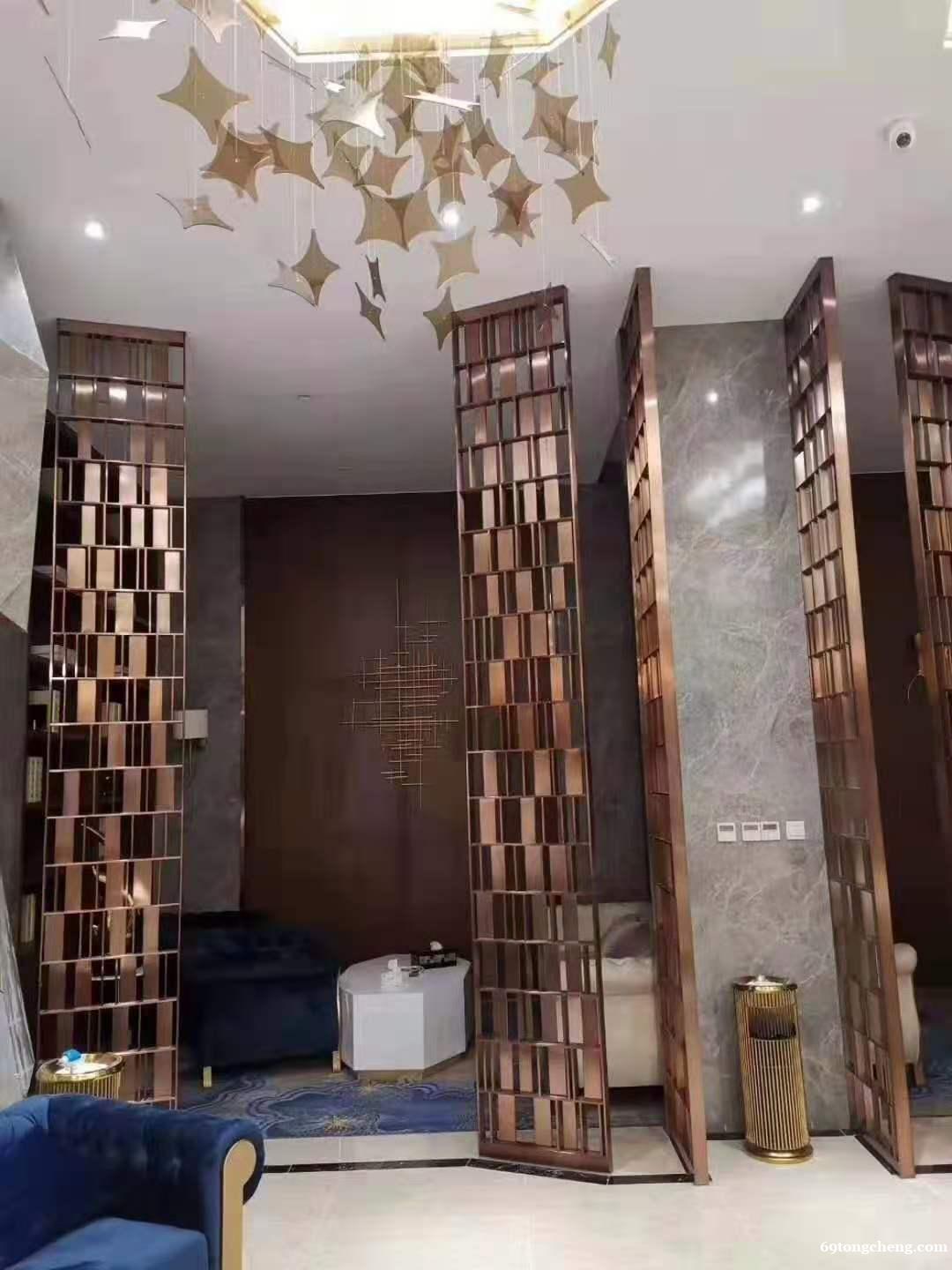 酒店餐厅隔断 区域分割不锈钢镀钛屏风 别墅玄关造型客厅装饰条 酒店餐厅隔断 区域分割不锈钢镀钛屏风 别墅玄关造型客厅装饰条