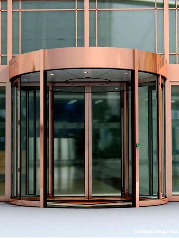 豪华酒店会所旋转门 玻璃旋转铜门 金铜韵定制 豪华酒店会所旋转门 玻璃旋转铜门 金铜韵定制