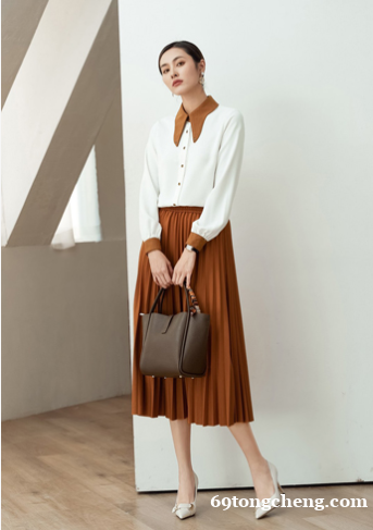 尼赫菲女装,吸引了很多创业者加盟进来助力事业! 尼赫菲女装,吸引了很多创业者加盟进来助力事业!