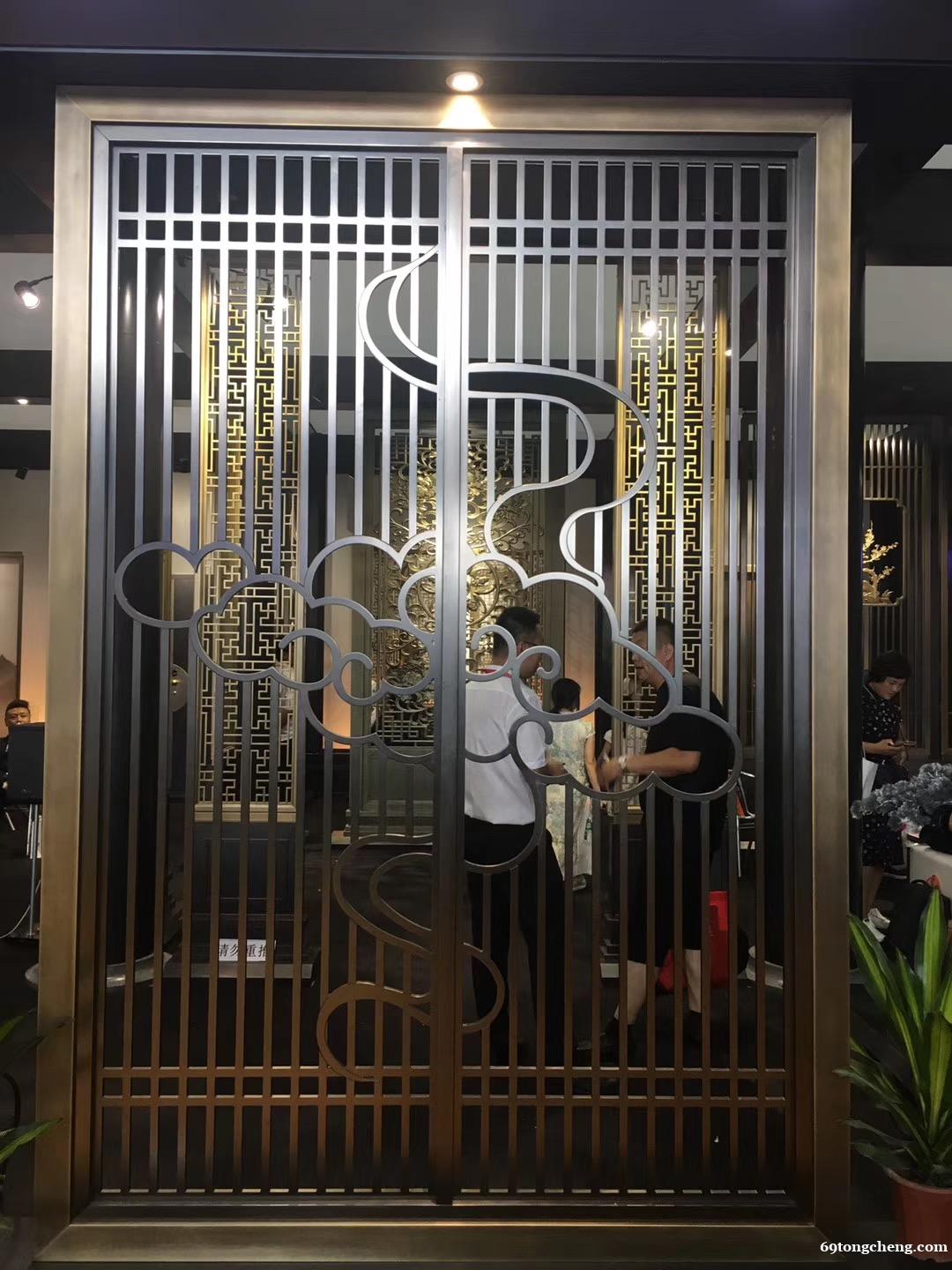 北京厂家定制屏风 不锈钢屏风隔断 金属装饰 北京厂家定制屏风 不锈钢屏风隔断 金属装饰