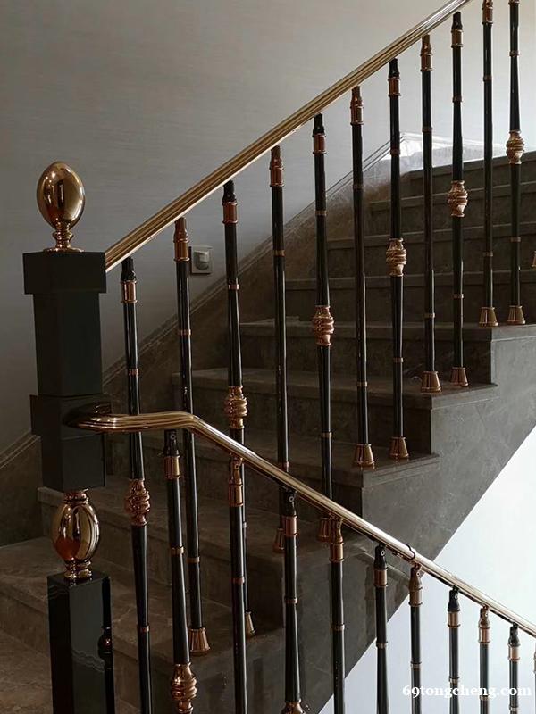 铁艺扶手 别墅楼梯铁艺护栏 金铜韵厂家定制 铁艺扶手 别墅楼梯铁艺护栏 金铜韵厂家定制