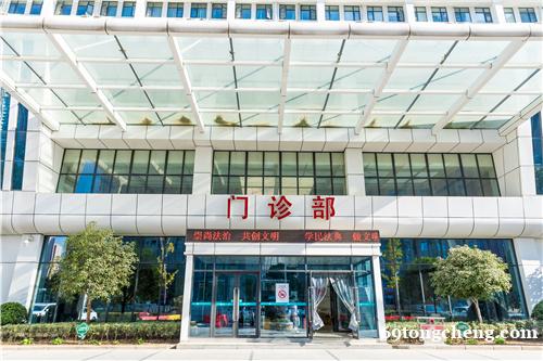 武汉太康医院教您夏季如何预防宝宝长痱子 武汉太康医院教您夏季如何预防宝宝长痱子