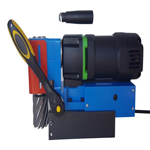 用于狭小空间的小型卧式磁力钻MDLP45 用于狭小空间的小型卧式磁力钻MDLP45