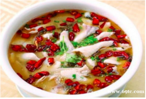 苗小坛酸汤鱼捞饭能加盟吗 今年发展好吗