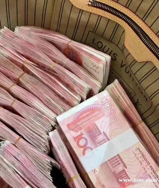 《一路朝阳》霸道总裁爱上李慕嘉终归是偶像剧里的爱情神话月入10万酒店外围招聘我们是挣的行动派 《一路朝阳》霸道总裁爱上李慕嘉终归是偶像剧里的爱情神话月入10万酒店外围招聘我们是挣的行动派