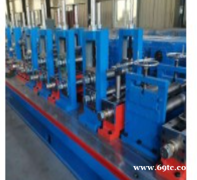 圆管设备直缝管机生产线制作中 圆管设备直缝管机生产线制作中