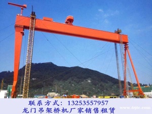 贵州黔西龙门吊出租公司双梁门机主梁安装过程