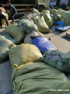 服装库存尾货回收。