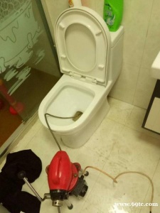 昆明龙翔街片区专业马桶疏通蹲坑疏通菜盆疏通地漏疏通失物打捞