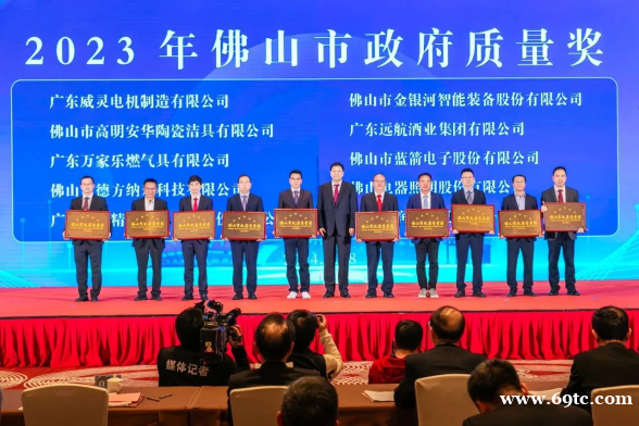 揽获质量大奖,九江双蒸的实力和底气是什么 揽获质量大奖,九江双蒸的实力和底气是什么