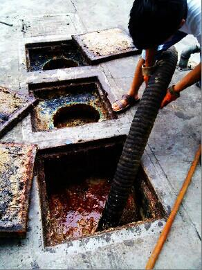 南通通州平潮镇清理化粪池-污水管道疏通-抽粪-泥浆处理-公司