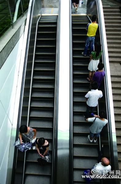 青浦区废旧自动扶梯拆除回收南汇区工厂企业废旧货梯回收 青浦区废旧自动扶梯拆除回收南汇区工厂企业废旧货梯回收