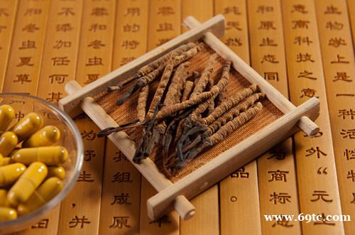 长沙回收冬虫夏草1365 11 33234回收阿胶燕窝 长沙回收冬虫夏草1365 11 33234回收阿胶燕窝