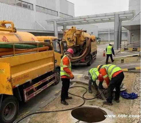 昆明专业抽粪,化粪池清理,高压清洗管道,隔油池清理 昆明专业抽粪,化粪池清理,高压清洗管道,隔油池清理