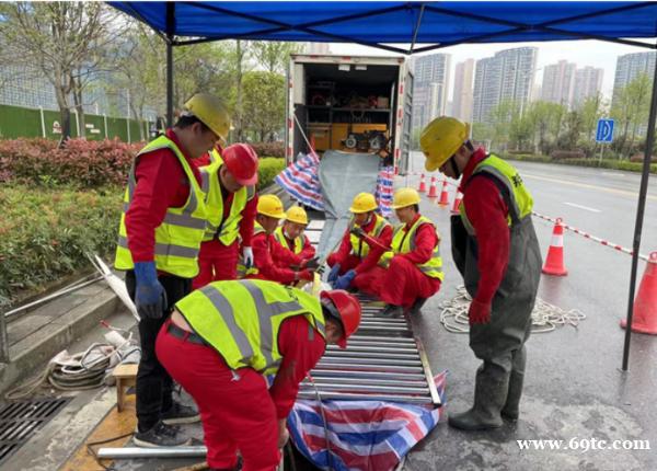 昆明管道清淤,河道清淤,管道非开挖修复,管道顶管短管置换 昆明管道清淤,河道清淤,管道非开挖修复,管道顶管短管置换