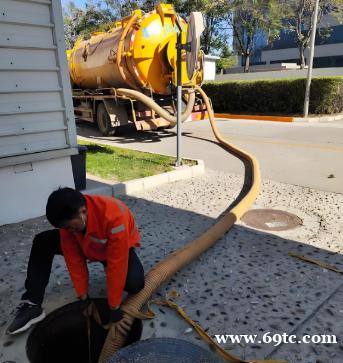 昆明安宁市专业抽粪 高压清洗油污管道 清理化粪池隔油池 昆明安宁市专业抽粪 高压清洗油污管道 清理化粪池隔油池