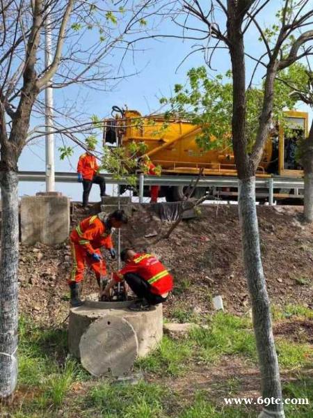 胶南市厂区管道清淤 抽泥浆 24小时服务 随叫随到 胶南市厂区管道清淤 抽泥浆 24小时服务 随叫随到