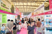 萌力全开！“礼礼”玩偶天团首次亮相华礼展，打造华东礼品圈“治愈系”新地标