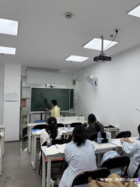 南通上元英语四级暑假培训中心 大学生必备刚需证书! 南通上元英语四级暑假培训中心 大学生必备刚需证书!
